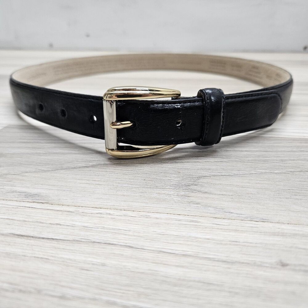 Liz Claiborne Womens Black Leather Belt Size Medium Gold Buckle